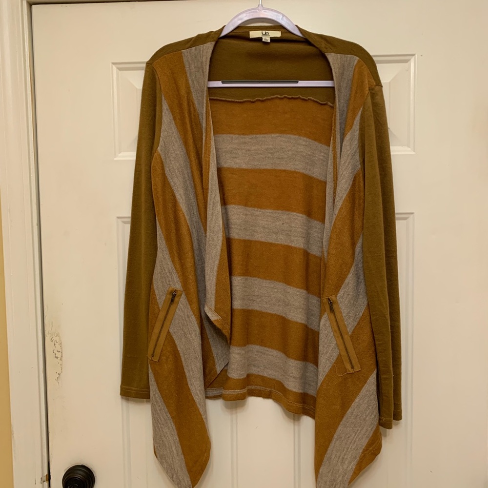 Ya Los Angles Cardigan Size Large